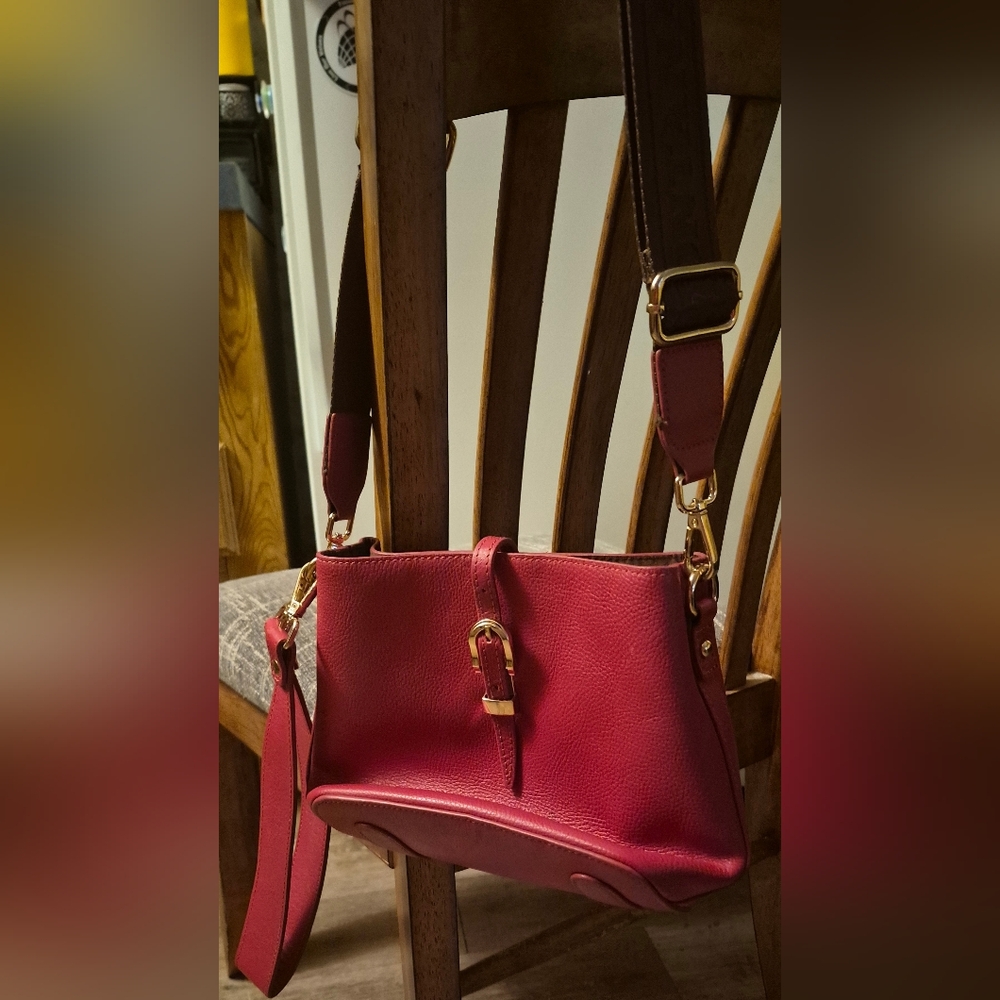 Montana West Red Crossbody Bag W Textured Material & Gold Hardware 8x9.5x4
